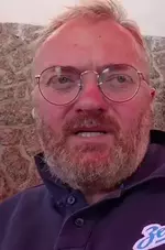 Виталий Милонов назвал тонировку авто признаком гомосексуальности.webp