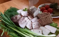 Сало замедляет старение.webp