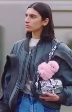 В Японии придумали замену Labubu - появился новый брелок для сумки..webp