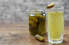 Россияне массово скупают средства от похмелья.webp