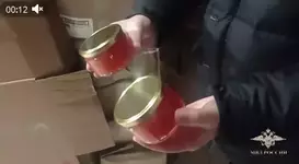 12 тонн поддельной икры.webp