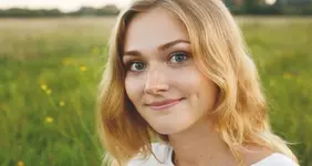 Ямочки на щеках.webp